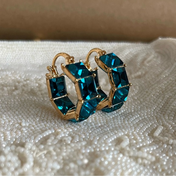 ✨Anthropologie Cecilia Earrings - Picture 9 of 11